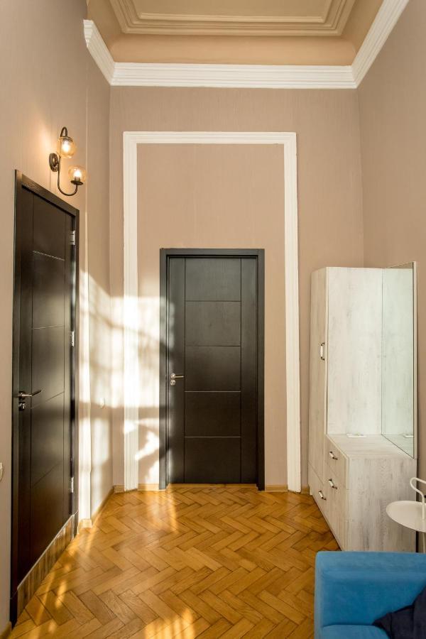 Hb Apartments Mari Brose Tbilisi Ngoại thất bức ảnh