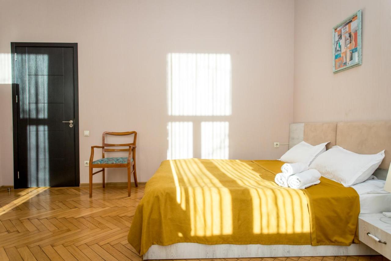 Hb Apartments Mari Brose Tbilisi Ngoại thất bức ảnh