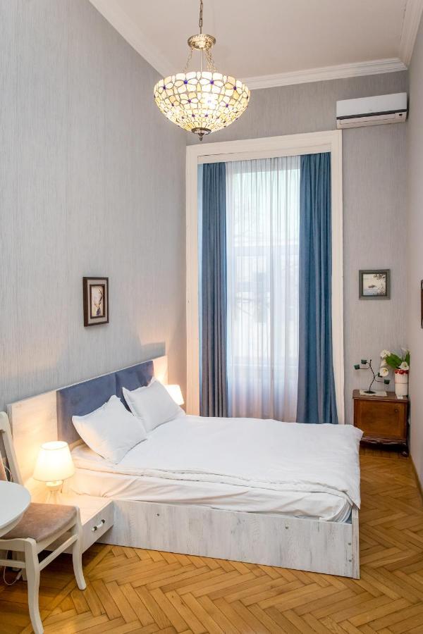 Hb Apartments Mari Brose Tbilisi Ngoại thất bức ảnh