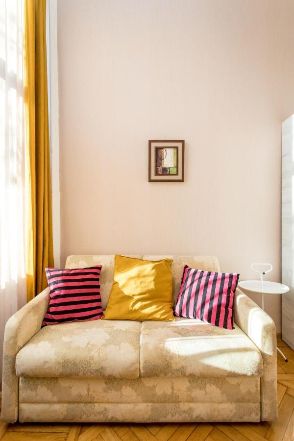Hb Apartments Mari Brose Tbilisi Ngoại thất bức ảnh