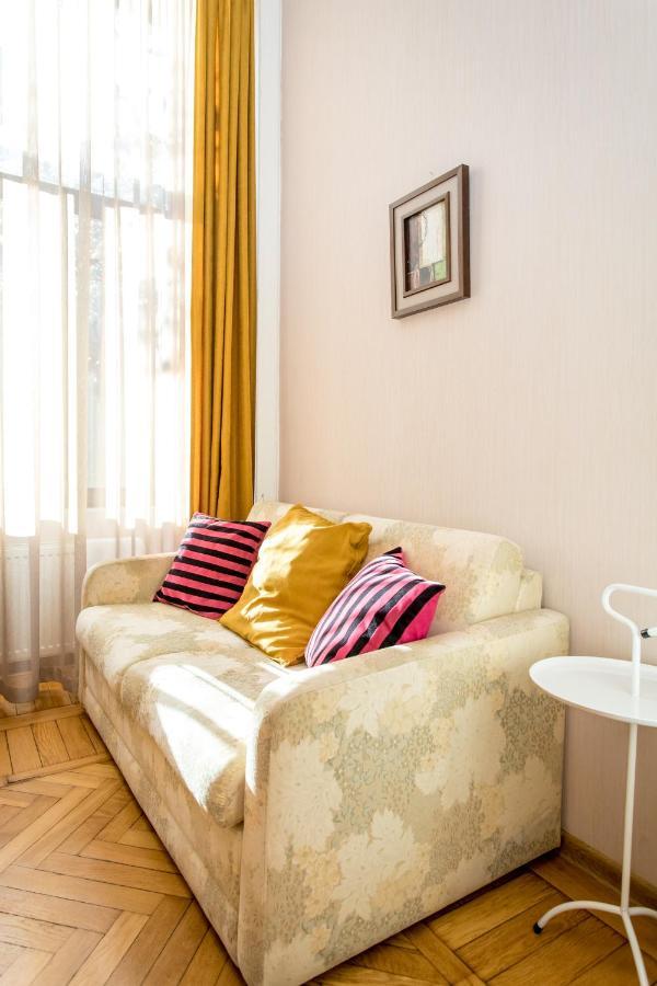 Hb Apartments Mari Brose Tbilisi Ngoại thất bức ảnh