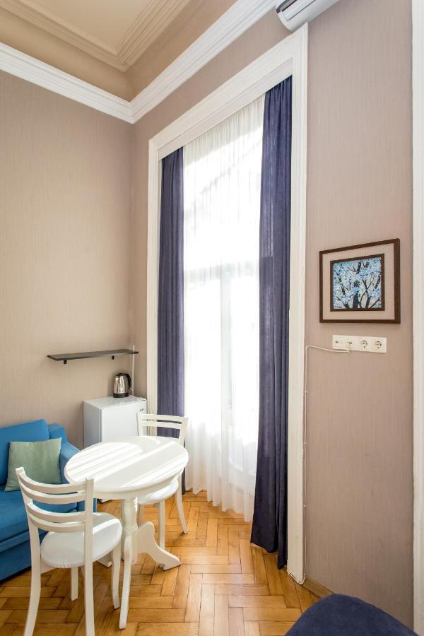 Hb Apartments Mari Brose Tbilisi Ngoại thất bức ảnh
