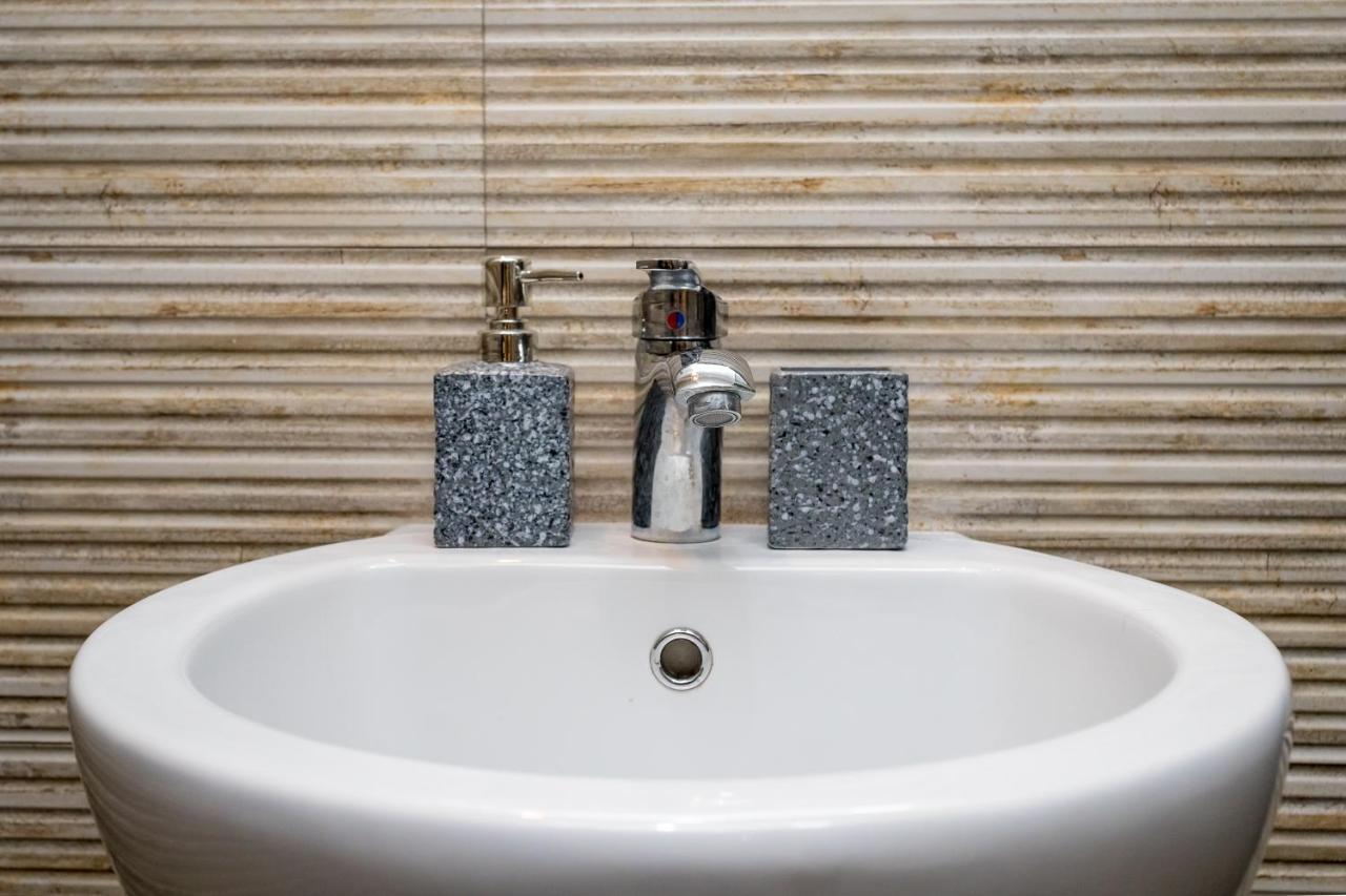Hb Apartments Mari Brose Tbilisi Ngoại thất bức ảnh