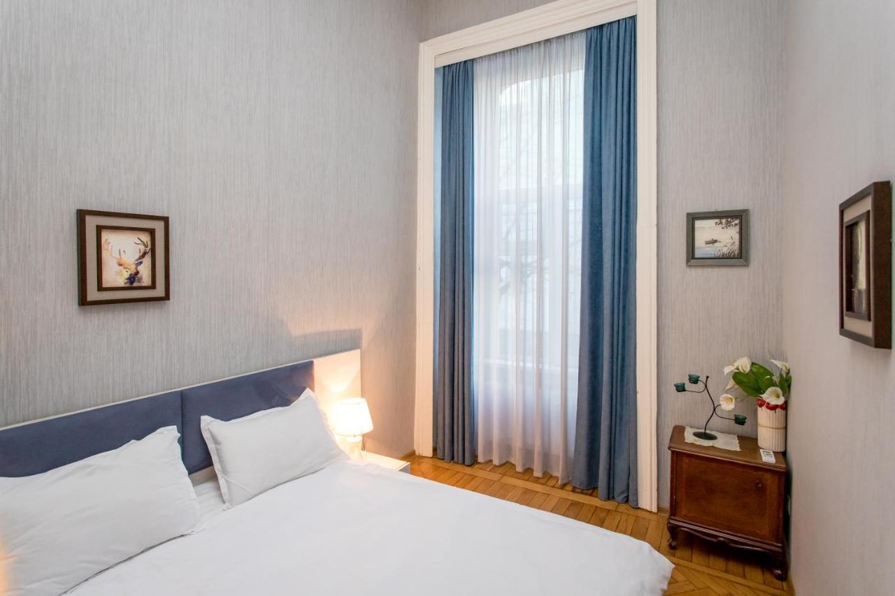 Hb Apartments Mari Brose Tbilisi Ngoại thất bức ảnh