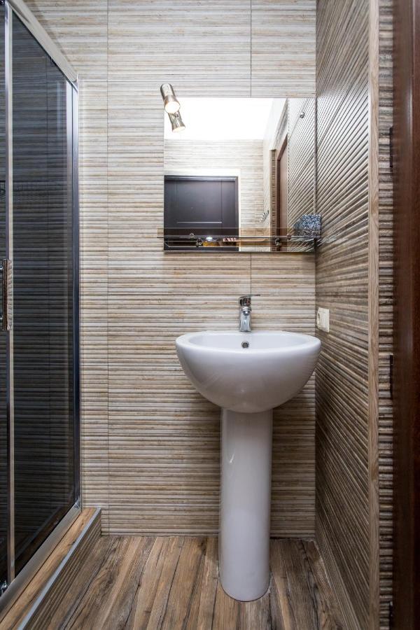 Hb Apartments Mari Brose Tbilisi Ngoại thất bức ảnh