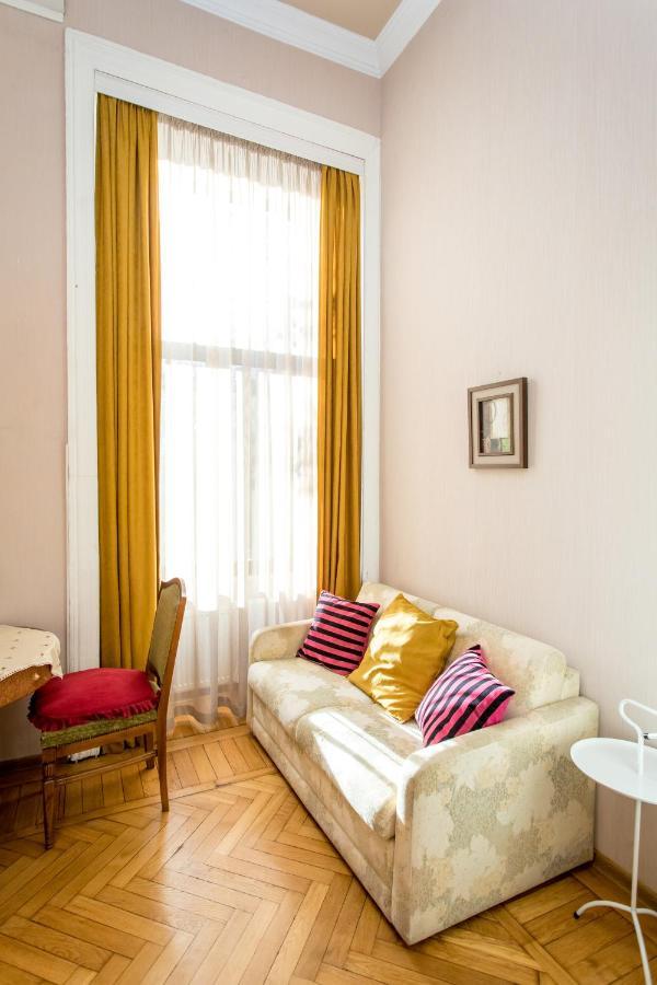Hb Apartments Mari Brose Tbilisi Ngoại thất bức ảnh