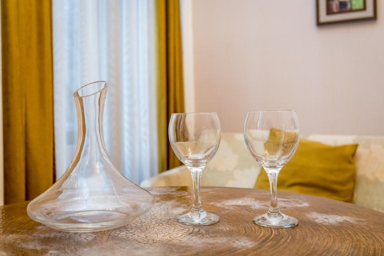 Hb Apartments Mari Brose Tbilisi Ngoại thất bức ảnh